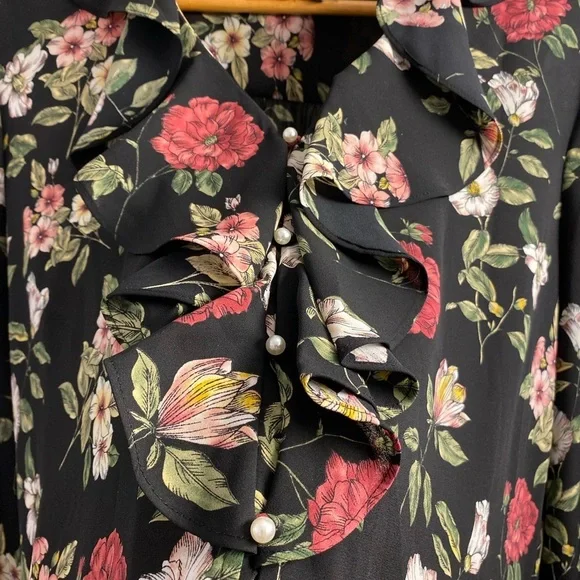 Floral Ruffle Black Blouse - Picture 8 of 12
